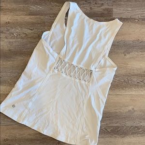 BACK DETAIL LULULEMON TANK SIZE Medium